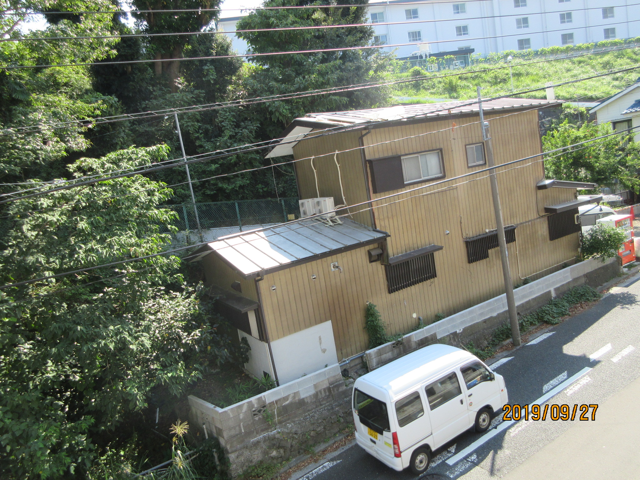 横浜市磯子区の外壁、下屋根、付帯塗装部（木、鉄）工事